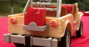 Spielzeug Disney Heroes Jeep 4x4 Feldauto