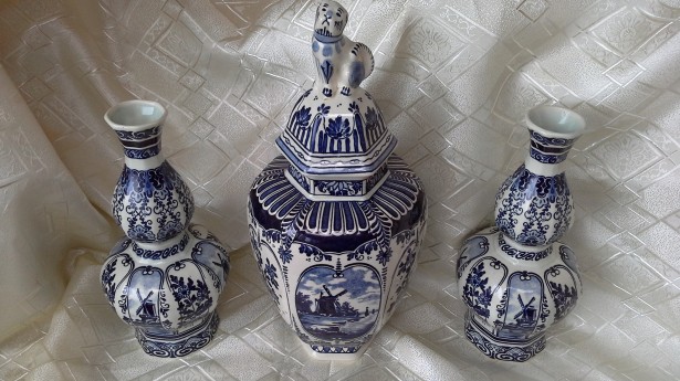 Set 3 Stück Delft Blue - Boch Belgium von Royal Sphinx - Urne + 2 Vasen